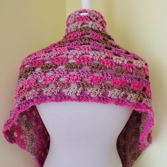 Crochet Seattle Shawl/New - Picture 2 of 6